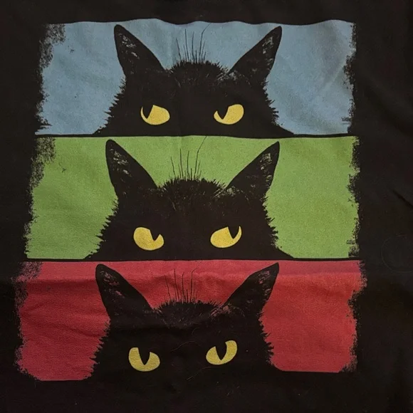 Black Cat Graphic T-Shirt - Picture 3 of 4